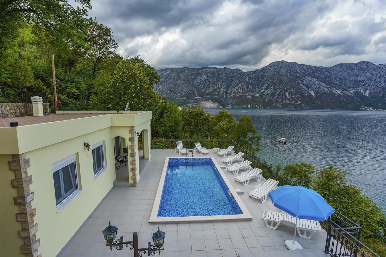 Villa Kosta Donji Morinj Exterior photo