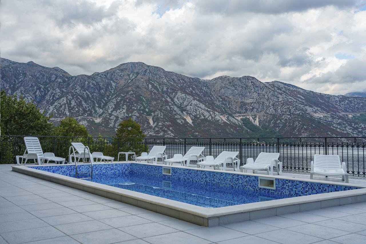 Villa Kosta Donji Morinj Exterior photo